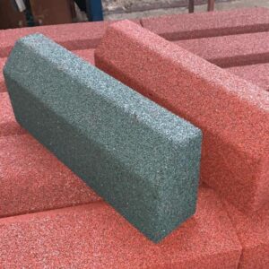 10 X 20 X 50 CM RUBBER CURB